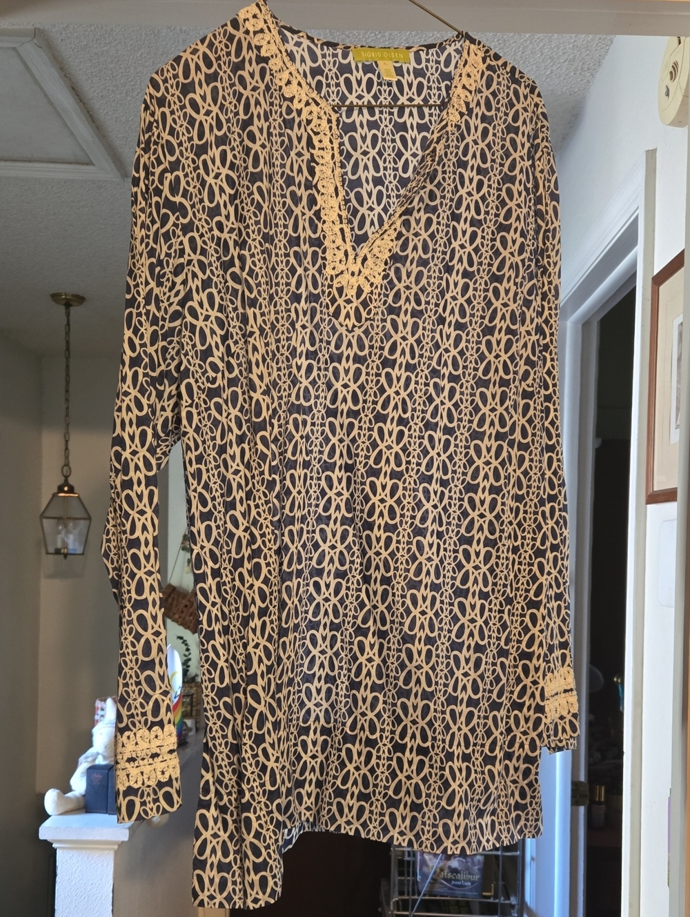 Sigrid Olsen Navy Shirt with Cream Geometric Print